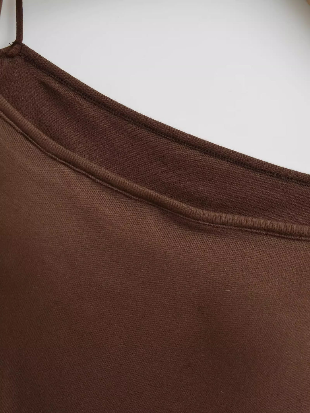 カップ付きオフショルダートップス