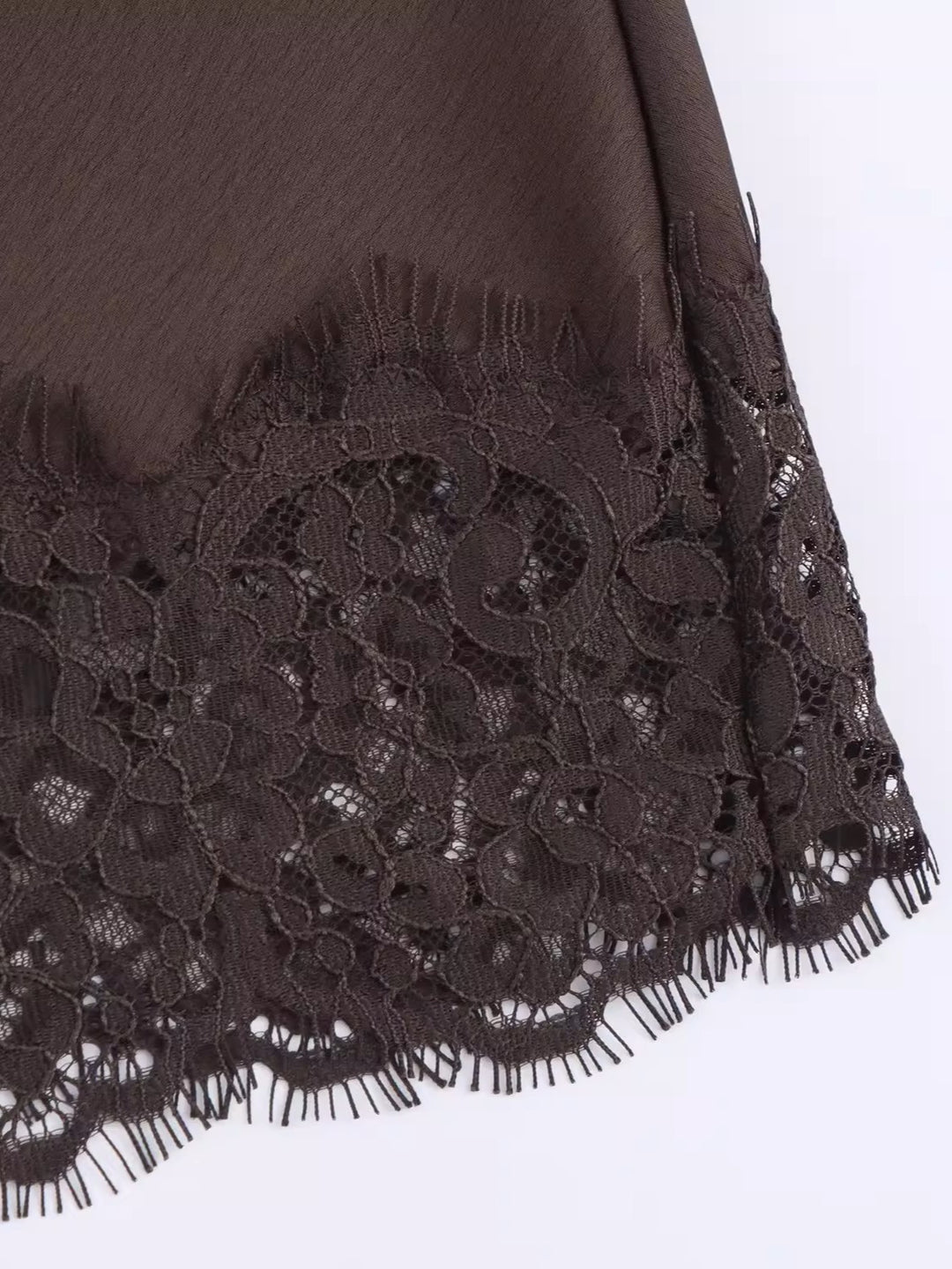 レーストリムスリットサテンミディスカート