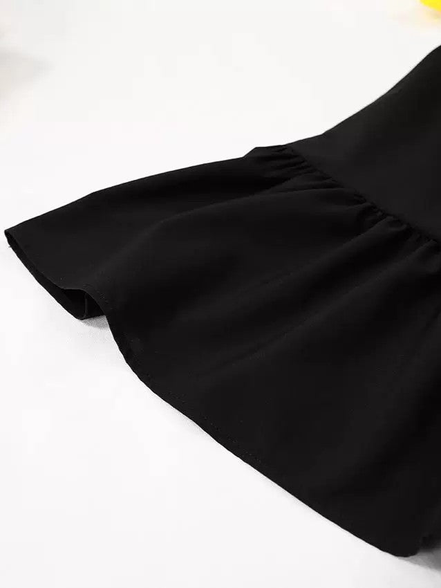 バックオープンフリルヘムキャミソールワンピース
