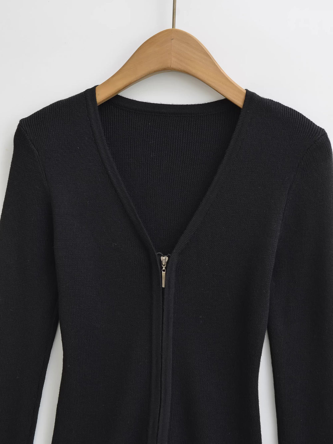 ノーカラーVネックジップカーディガン