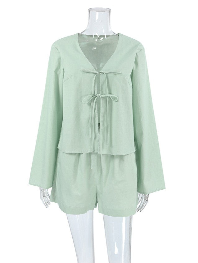 レースアップブラウスセージグリーンセットアップ