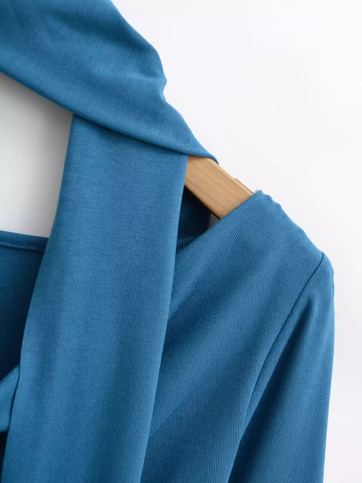 タイ付きドレープネックトップス