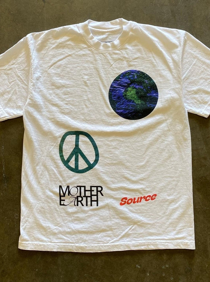 Mother Earth SourceプリントTシャツ