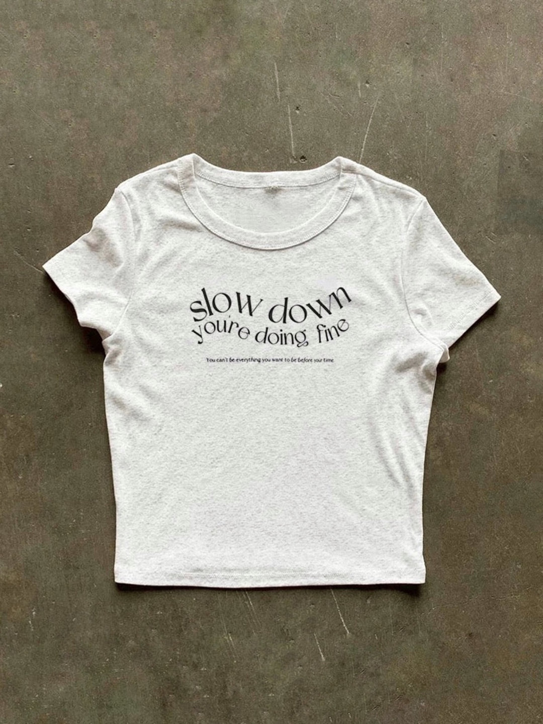 Slow Down Logo プリントTシャツ
